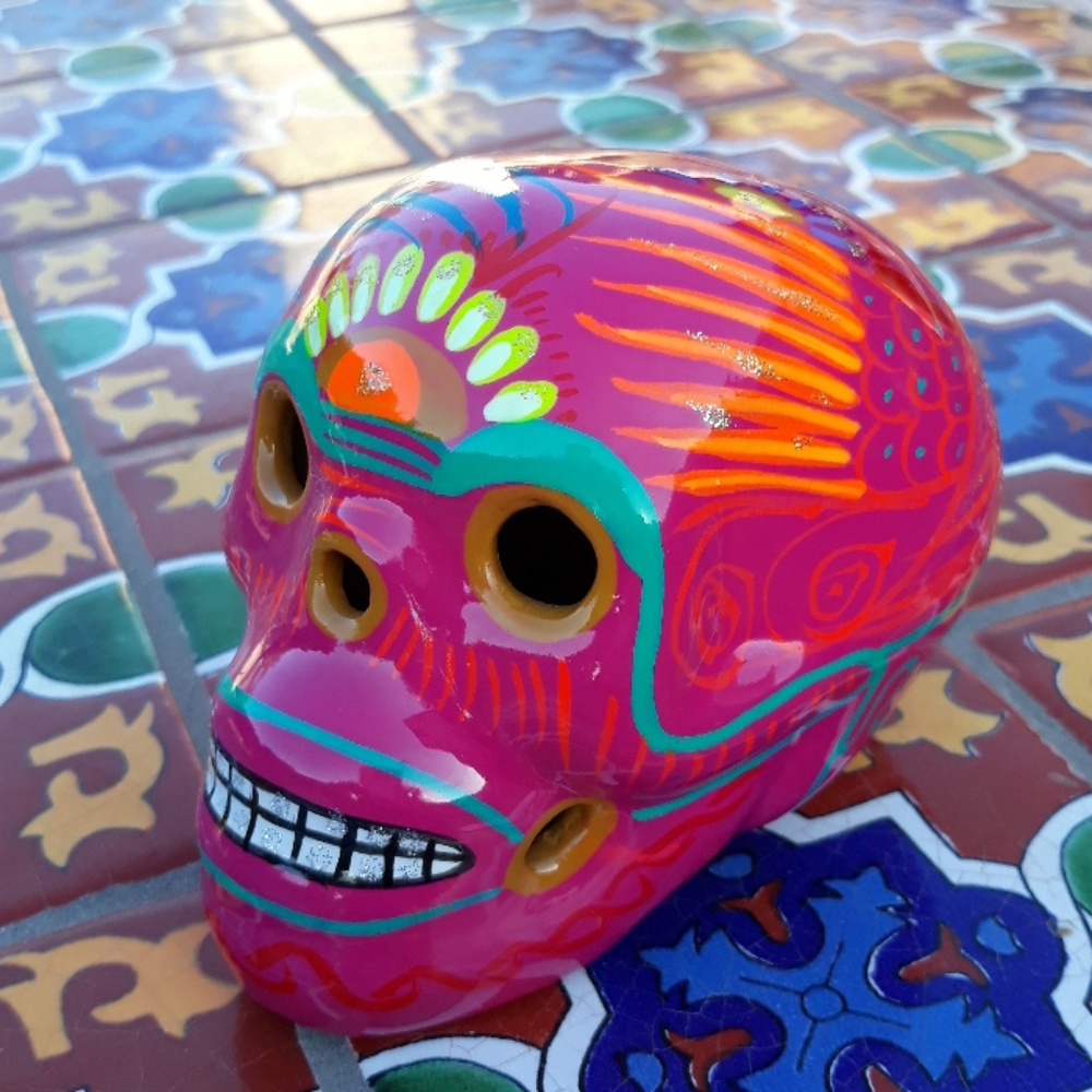 🌸🌵 Small Mexican Ceramic Skull